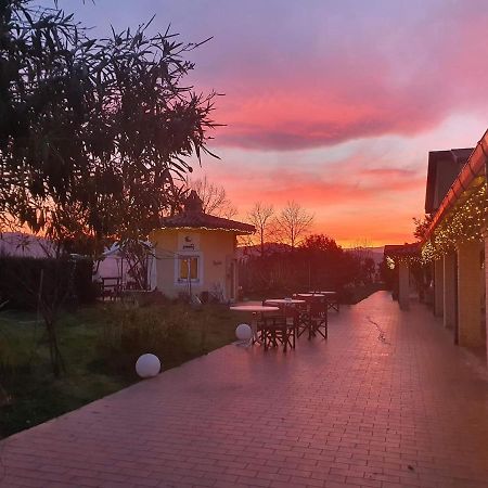 Country-House Pecora Nera Guest House Mosciano Sant'Angelo Ngoại thất bức ảnh