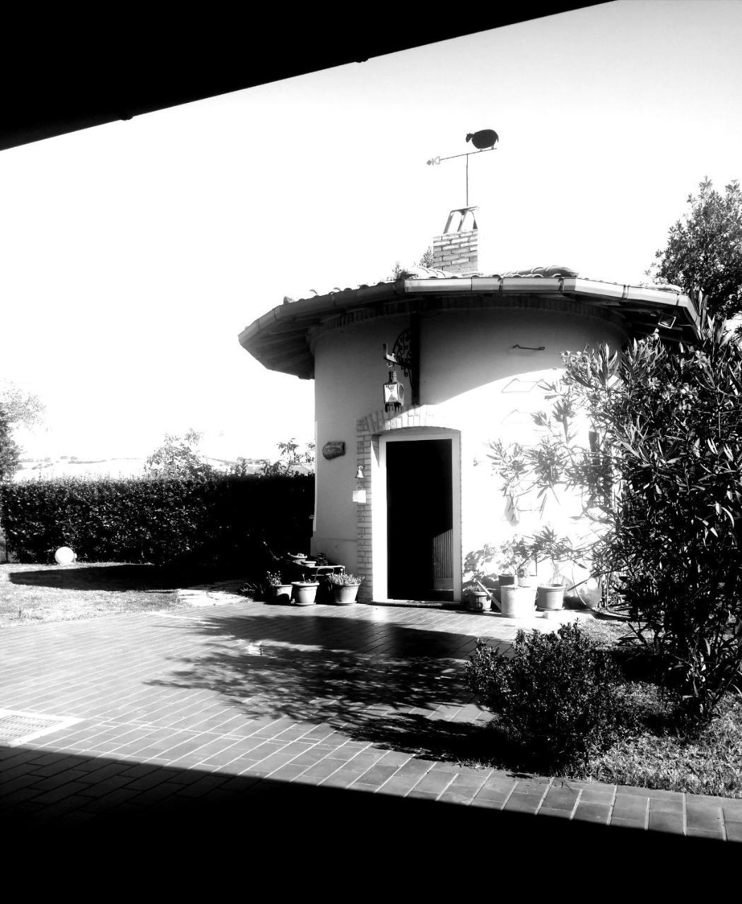 Country-House Pecora Nera Guest House Mosciano Sant'Angelo Ngoại thất bức ảnh
